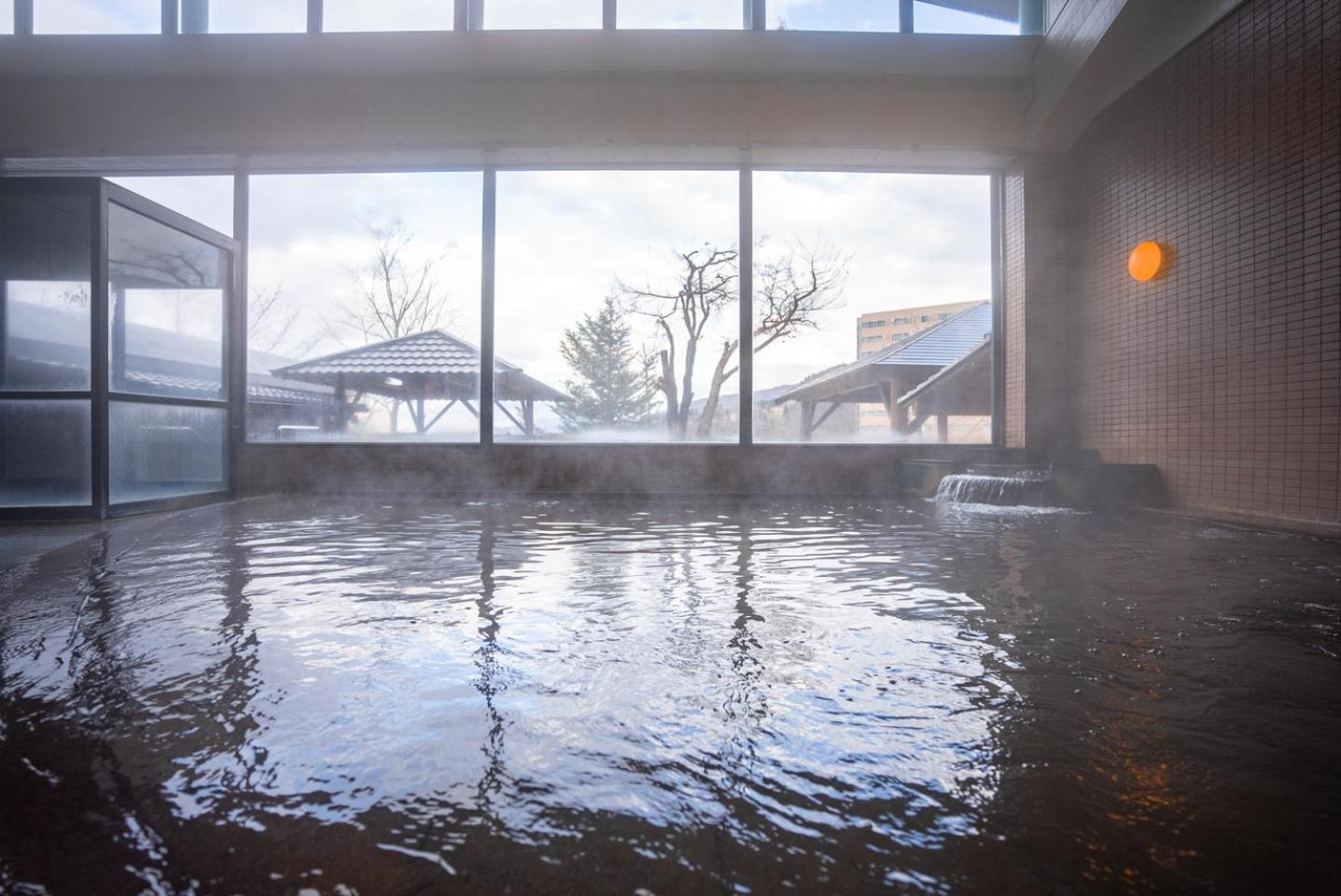 Ishiuchibase Hotel Minamiuonuma Eksteriør billede